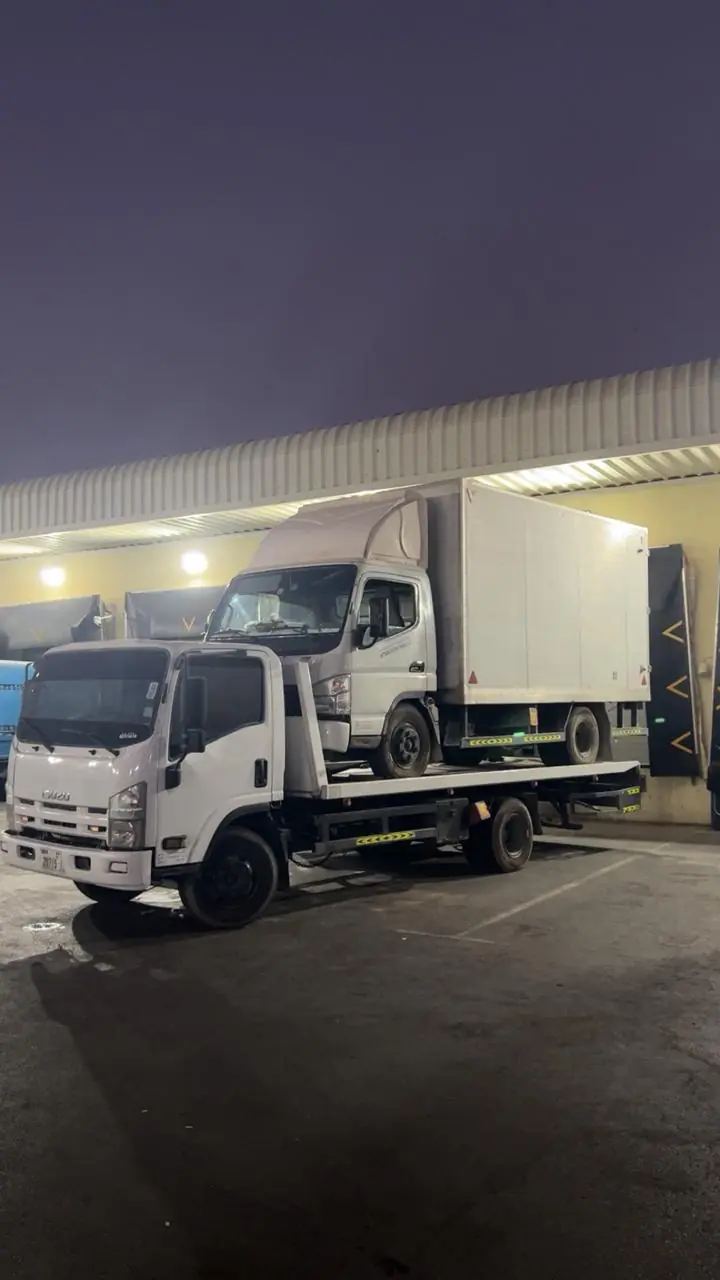 MZ Meer recovery trucks ready for night callouts in Dubai